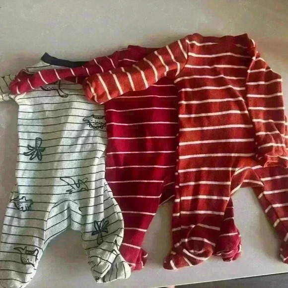 Sleep and play onesies. - Picture 3 of 3